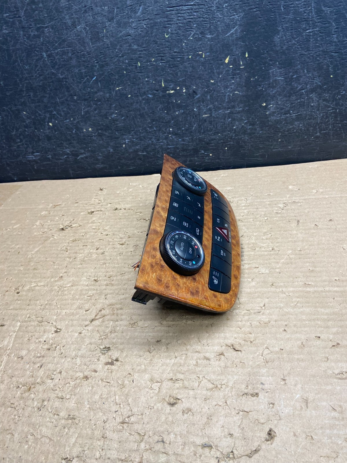 2006 to 2008 Mercedes W251 R350 AC Temp Heater Climate Control AG8669 DG1