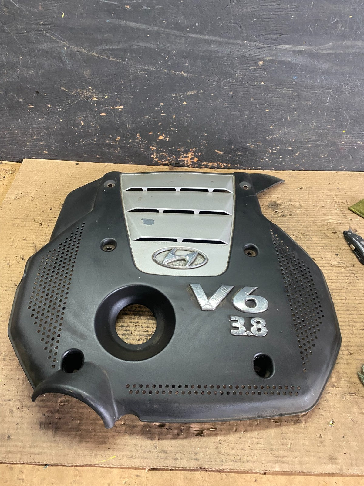 2006 to 2010 Hyundai Azera V6 Engine Motor Shield Cover OEM S5950 DG0