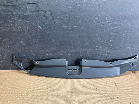2010 to 2012 Hyundai Santa Fe Front Upper Grille Radiator Cover N8436 DG0