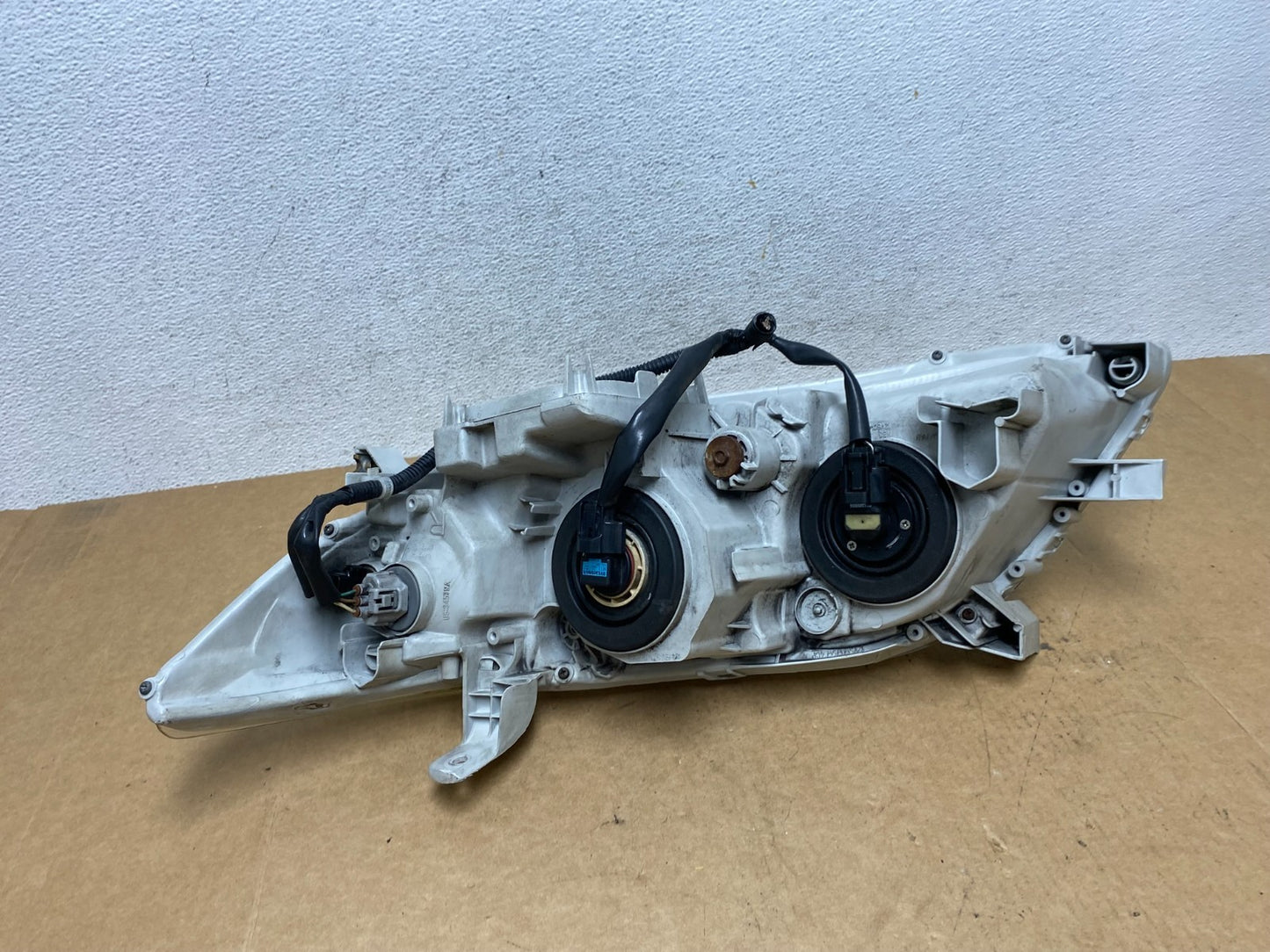 2007 - 2009 Toyota Camry Halogen Right Passenger Headlight AE3034 DW5