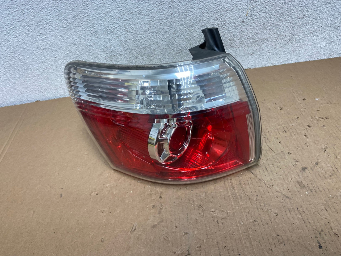 2007 to 2012 GMC Acadia Tail Light Left Side Driver Lh AD8105 LK0