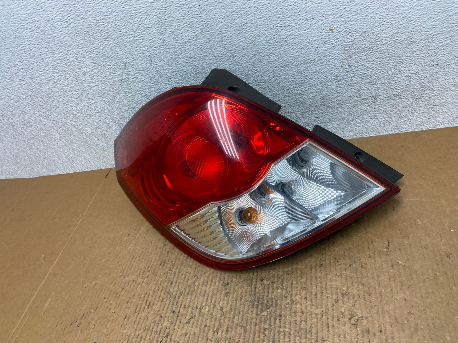 2008 2009 2010 Saturn Vue Left Driver Lh Tail Light Side AE1529 LK1