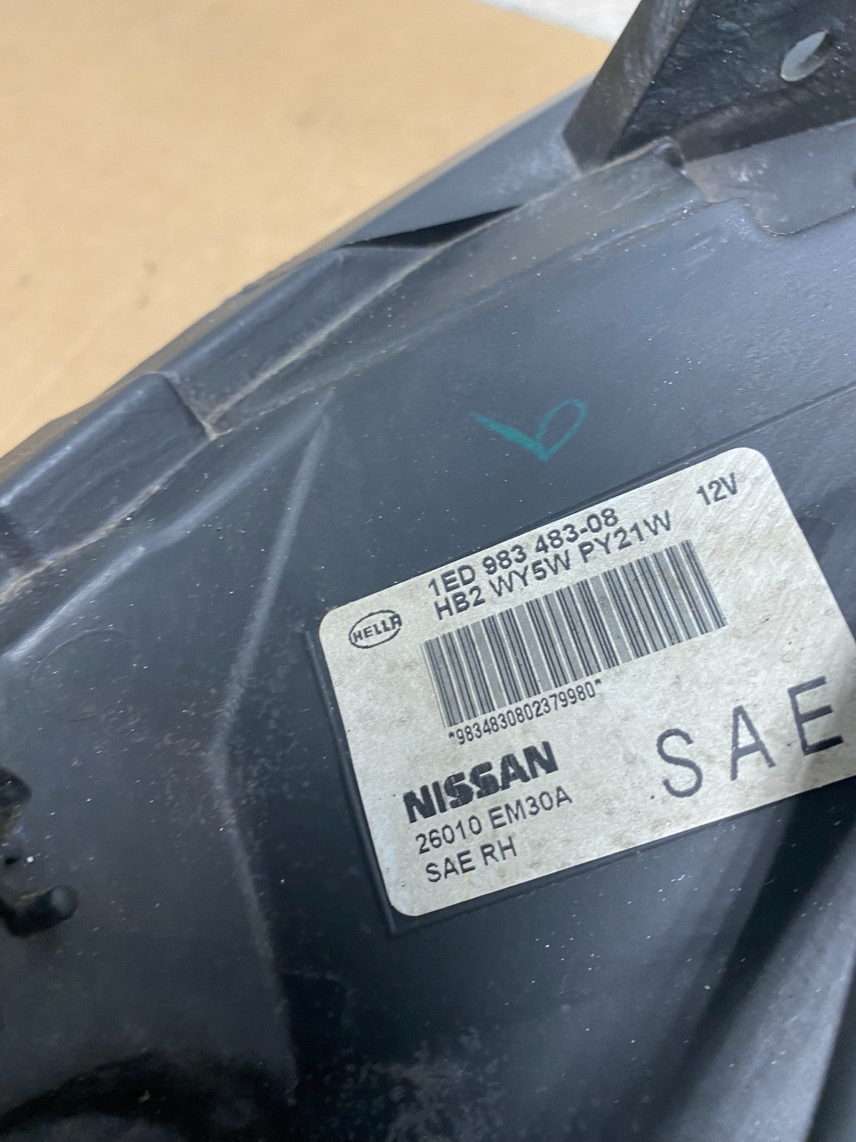 2008 to 2012 Nissan Versa Headlight Right Passenger Rh Side AI7891 DW9