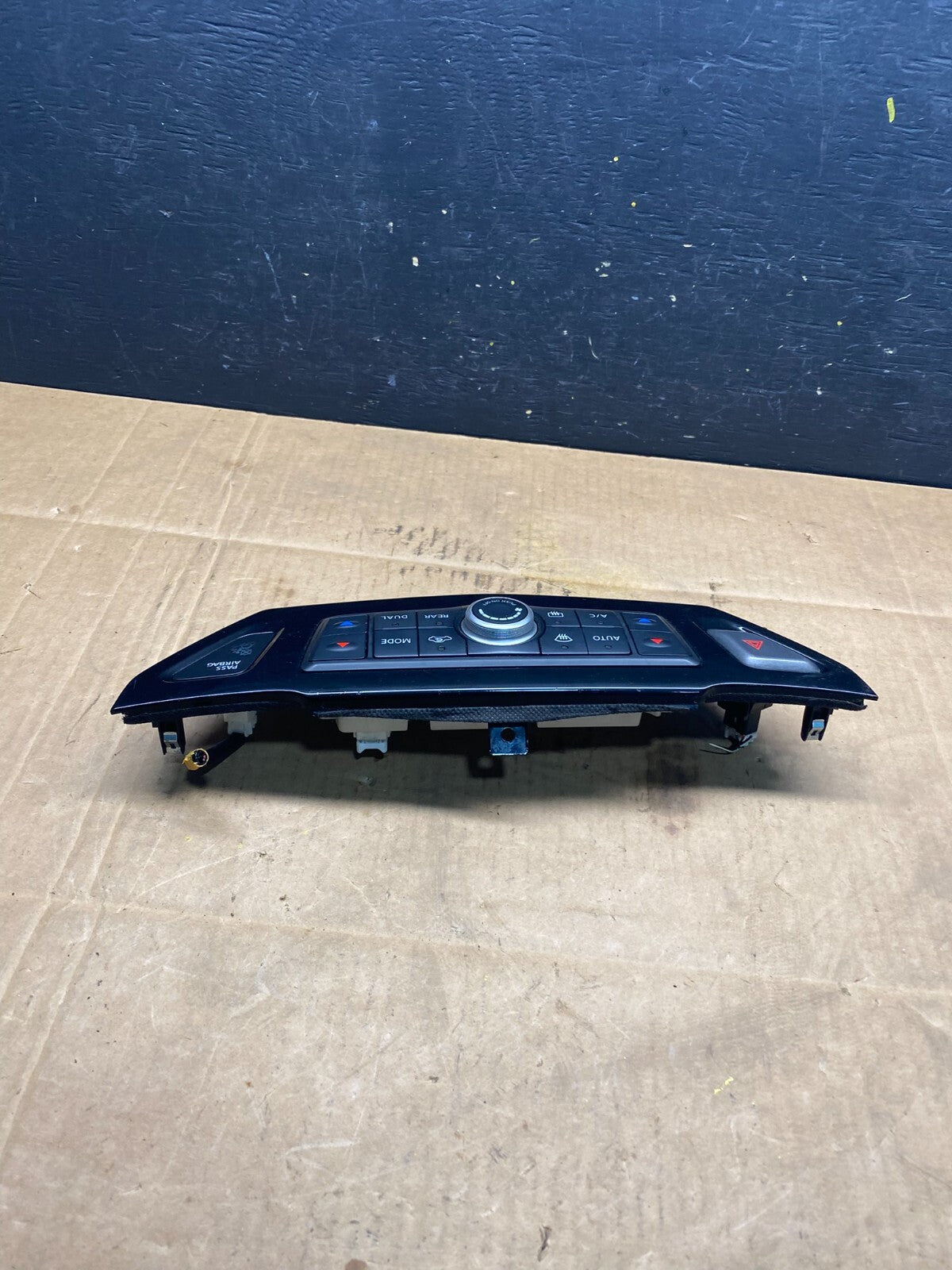 2013 to 2018 Nissan Pathfinder Radio Audio Climate Control OEM o1334 DG3