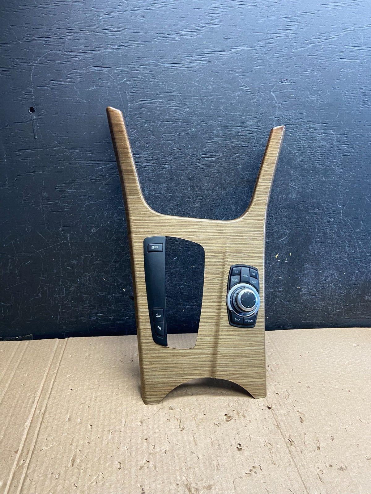 2011-2018 BMW X3 Center Console Shifter Surround Trim Bezel 9206444 AF6423 DG0