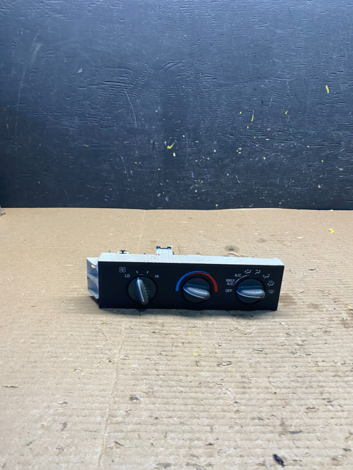 2001 - 2007 GMC Chevrolet Express 1500 Climate Control A/C r2594 DG0