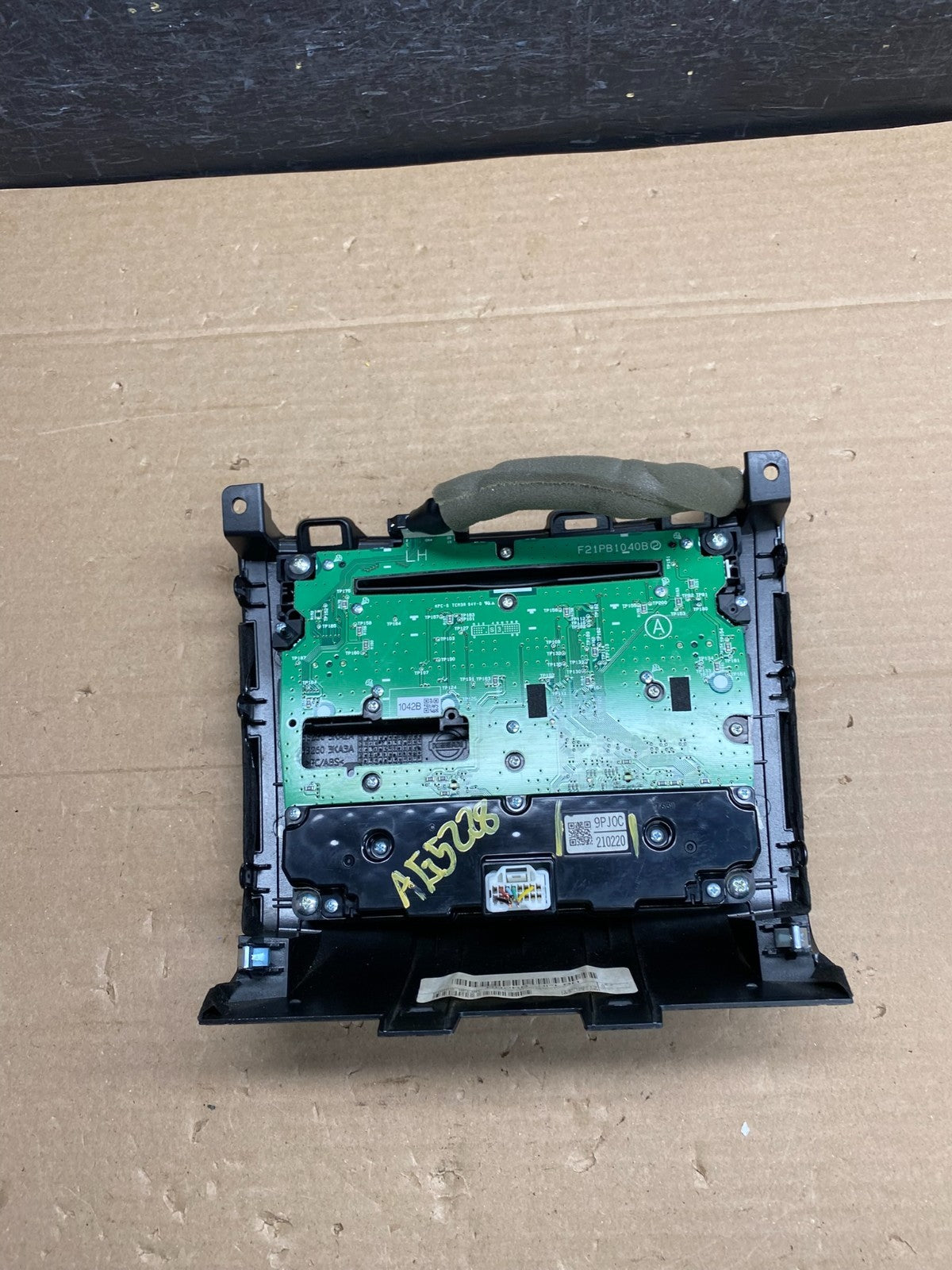 2017 to 2020 Nissan Pathfinder Radio Temperature Climate Control AG5228 DG4