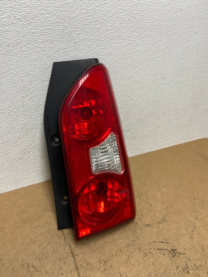 2005 to 2015 Nissan Xterra Right Passenger Rh Side Tail light AC3663 LK2