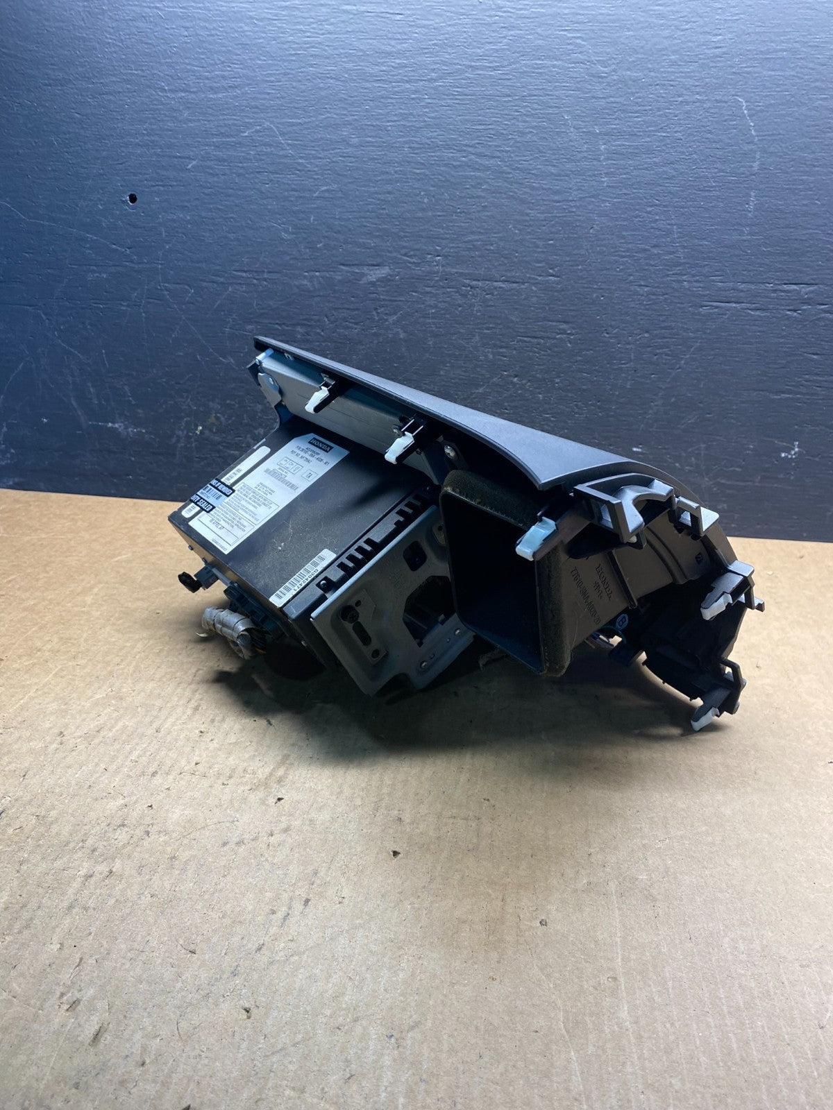 2006 - 2011 Honda Civic Radio AM/FM Climate Control Air Vent Bezel AC6974 DG2