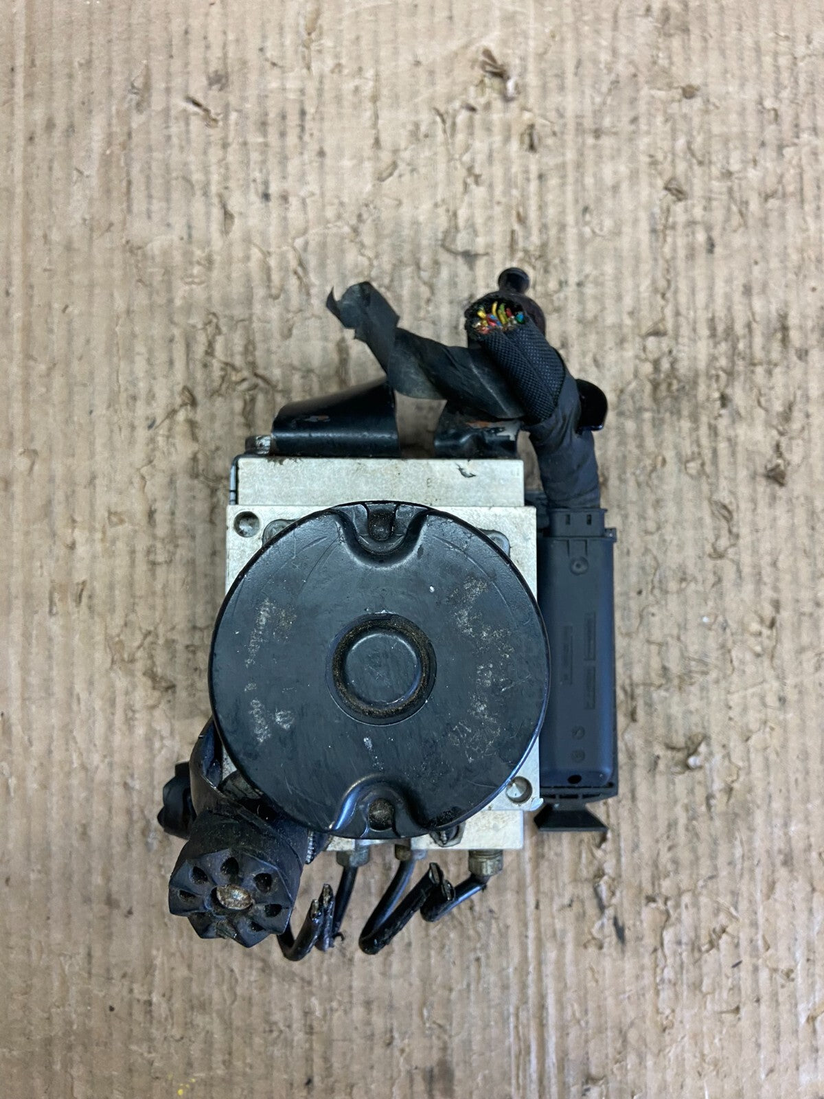 2008 to 2010 BMW 5-Series ABS Anti-Lock Brake Pump 3451 6784159-01 OEM D2954 DG14