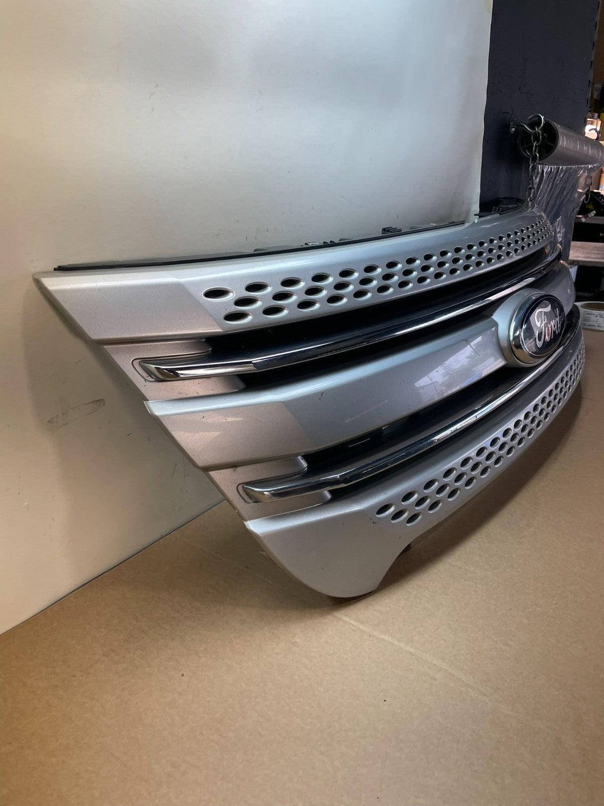2011 to 2015 Ford Explorer Upper Front Grill Grille AG2797 MS4
