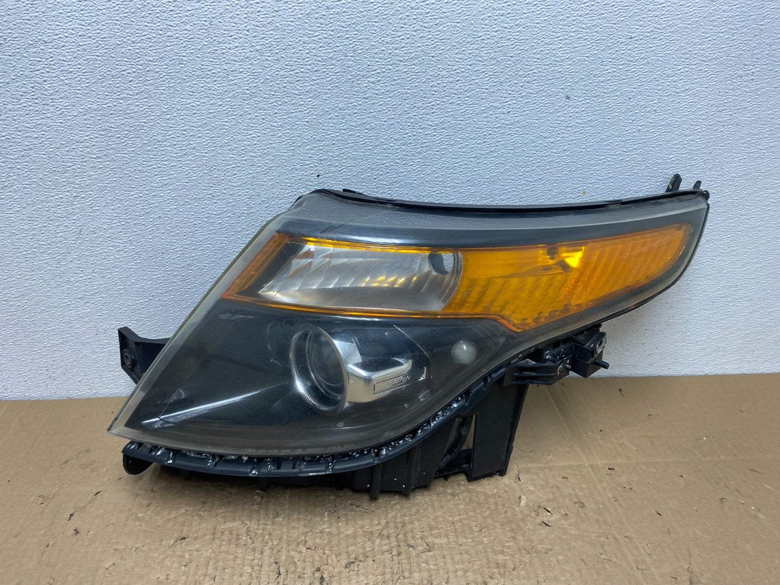 2011 to 2015 Ford Explorer Left Driver LH Side Halogen Headlight Oem AC4126 DW0