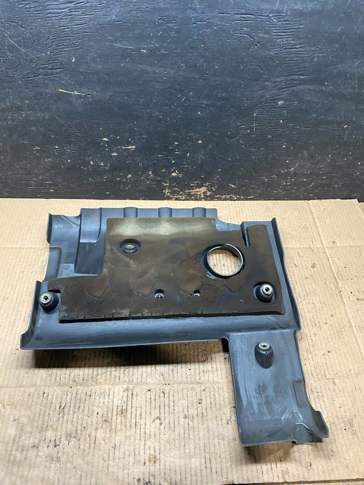 2002 to 2006 Nissan Altima 2.5 L Engine Cover t6628 DG5