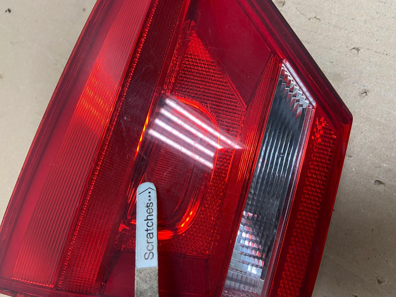 2012 to 2015 Volkswagen Passat Left Driver Lh Inner Tail light AE7196 LK3