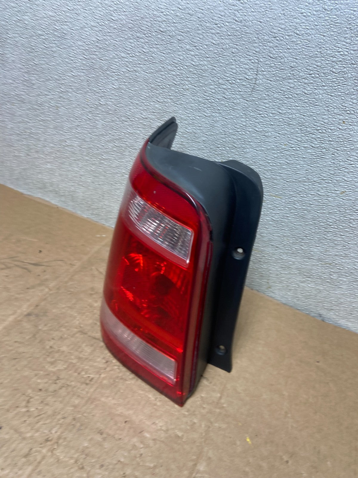 2008 to 2012 Ford Escape Left Driver LH Side Tail Light AA1683 PS1