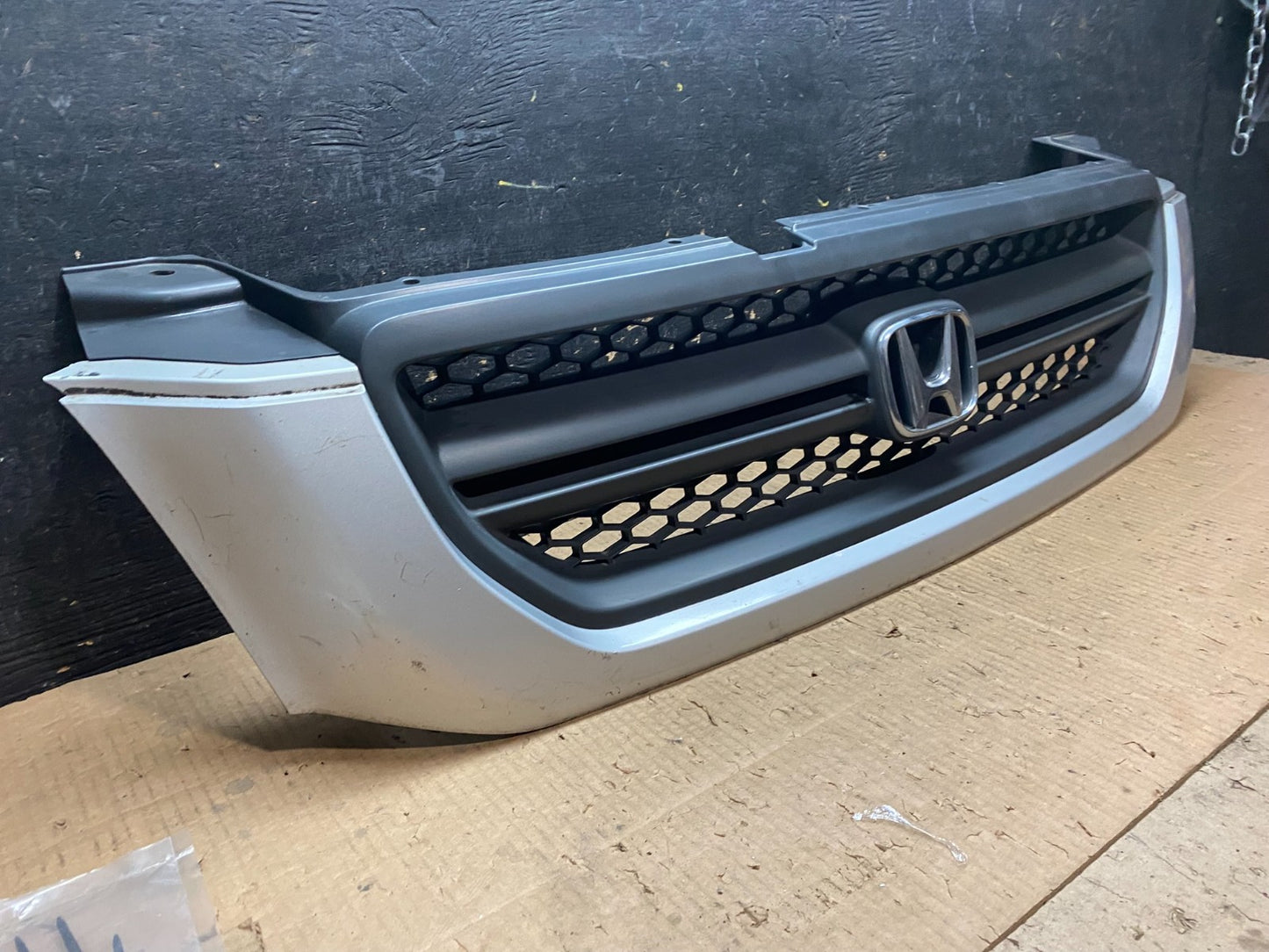 2003 2004 2005 Honda Pilot Front Upper Grill Grille Oem Y6474 DG1