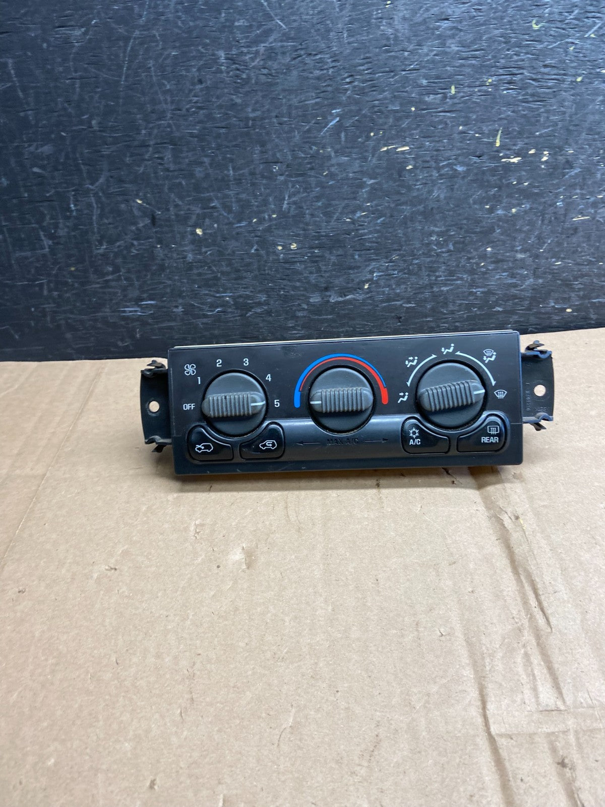 1999-2001 Chevrolet Tahoe AC Climate Control HVAC Rear Window Defogger AI6016 DG0