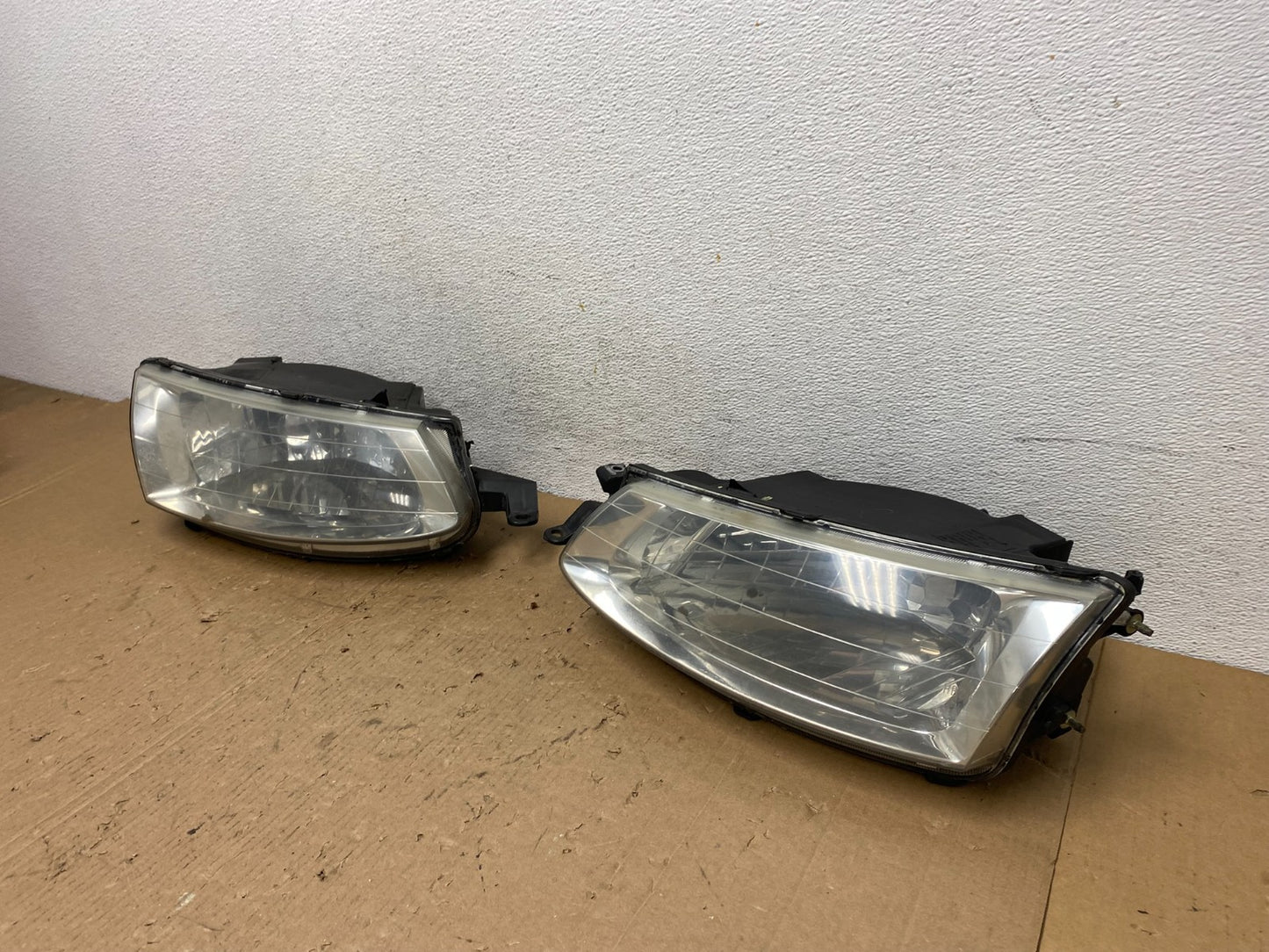 1999-2001 Toyota Solara Left+Right Halogen Headlights AD8133 DW1