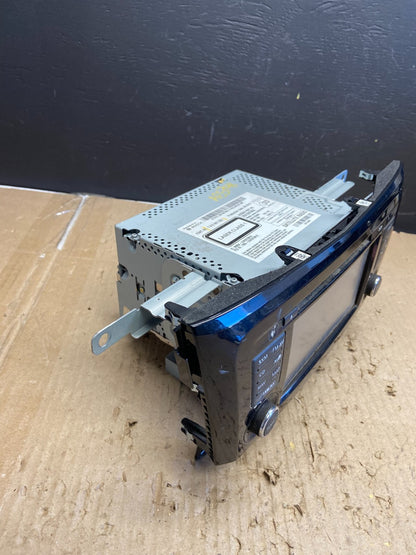 2014 2015 2016 Nissan Rogue OEM 28185-1VX0A Radio Receiver AM FM CD AB5748 DG2