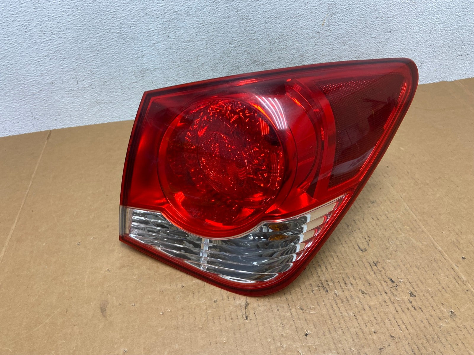 2011 2012 2013 2014 Chevrolet Cruze Right Passinger RH Side Tail Light AD9320 LK0