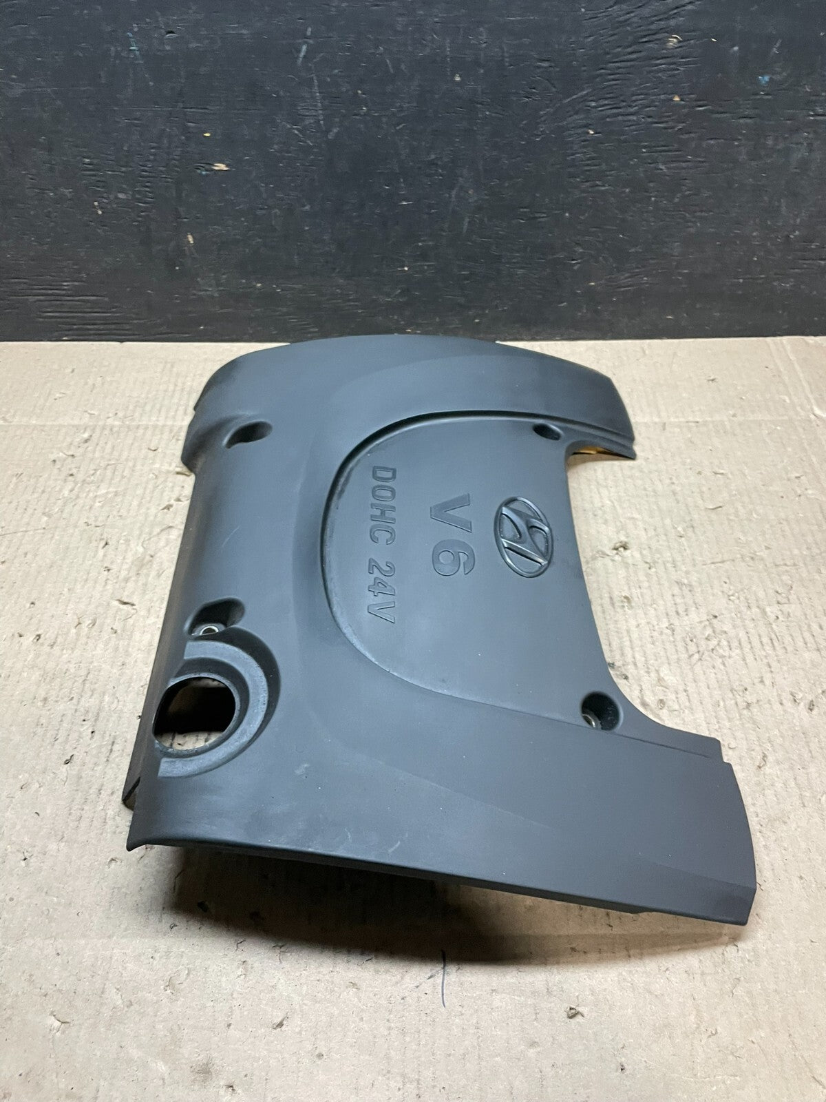 2002 to 2005 Hyundai Sonata 2.4L Engine Trim Cover I7730 PS2