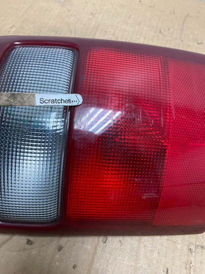 2000 - 2006 Chevrolet Suburban Tahoe Yukon Right Passenger Tail Light AD1003 LK3