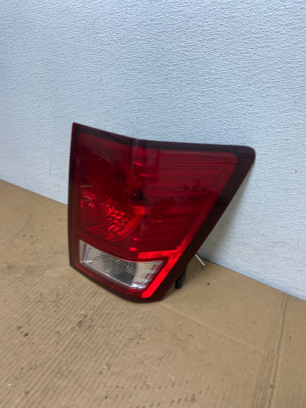 2007 to 2010 Jeep Grand Cherokee Right Passenger Side Tail Light AD0962 LK1
