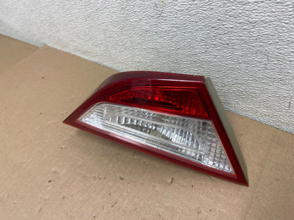 2011 2012 2013 2014 Hyundai Sonata Left Driver Inner Tail Light Oem E0325 DG11