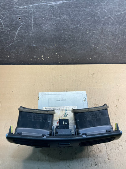 2002-2006 Lexus ES330 Es300 Radio Receiver Tape CD Air Vent Bezel OEM W4461 DG4