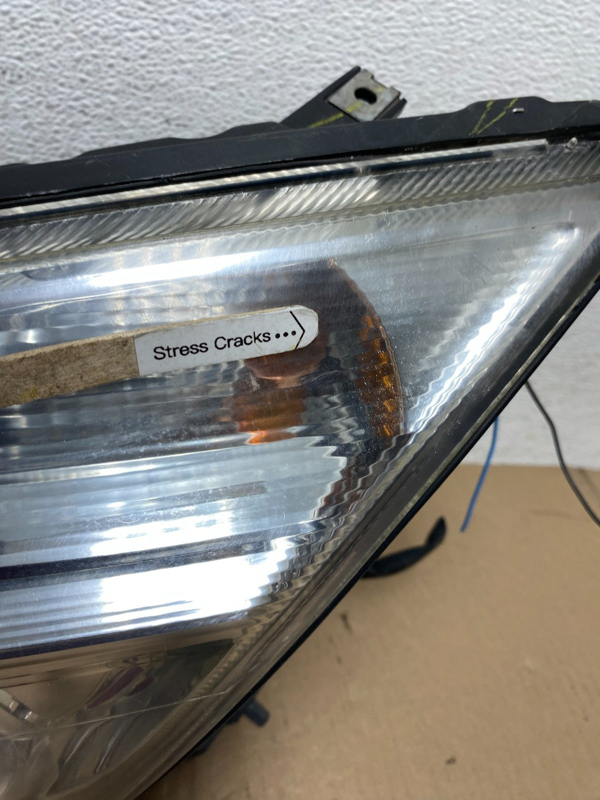 2006 to 2009 Mercury Milan Headlight Left Driver LH Halogen AE8856 DW4