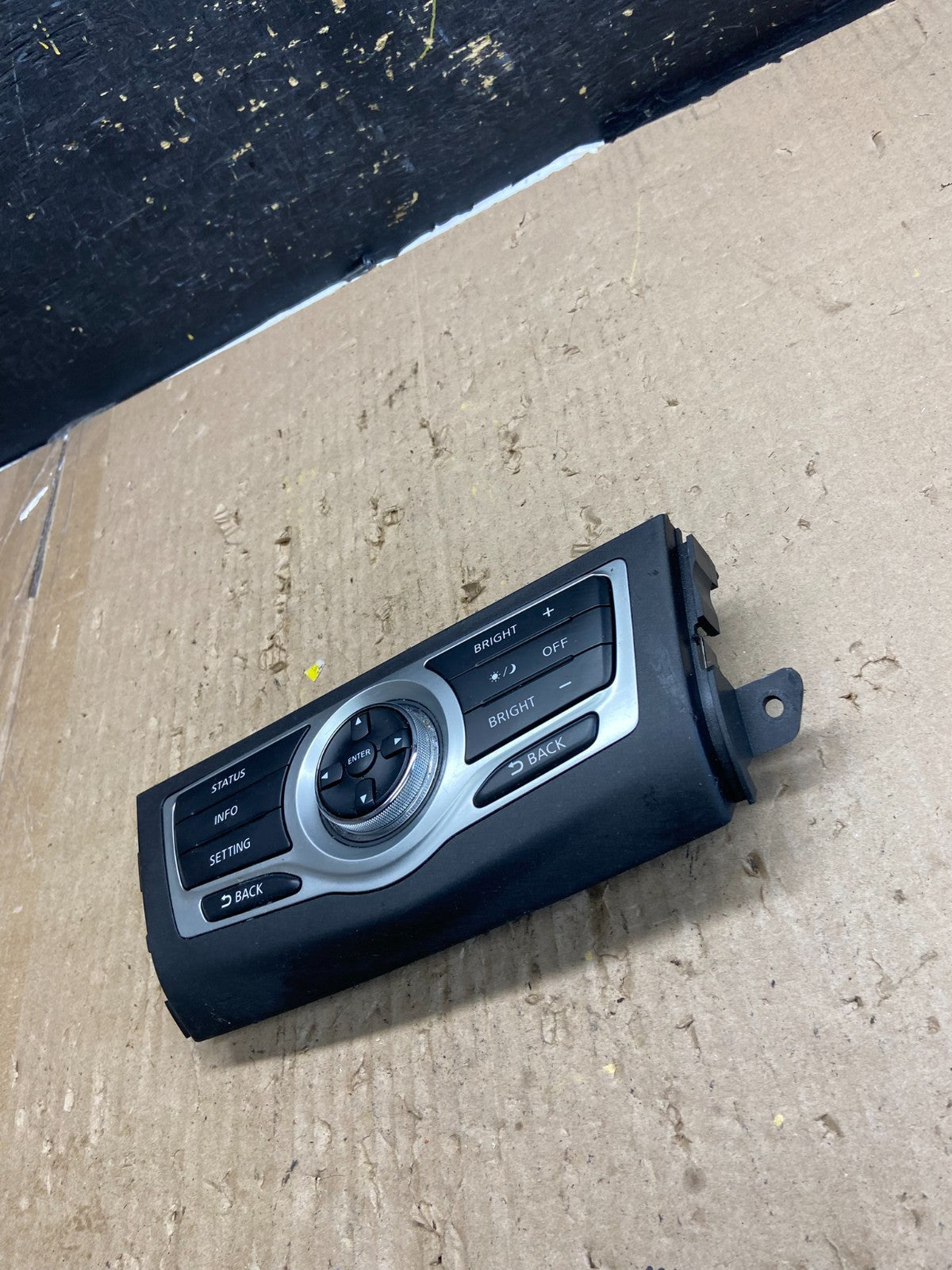2009-2014 Nissan Murano AM FM Radio CD Control Panel ab5618 DG1