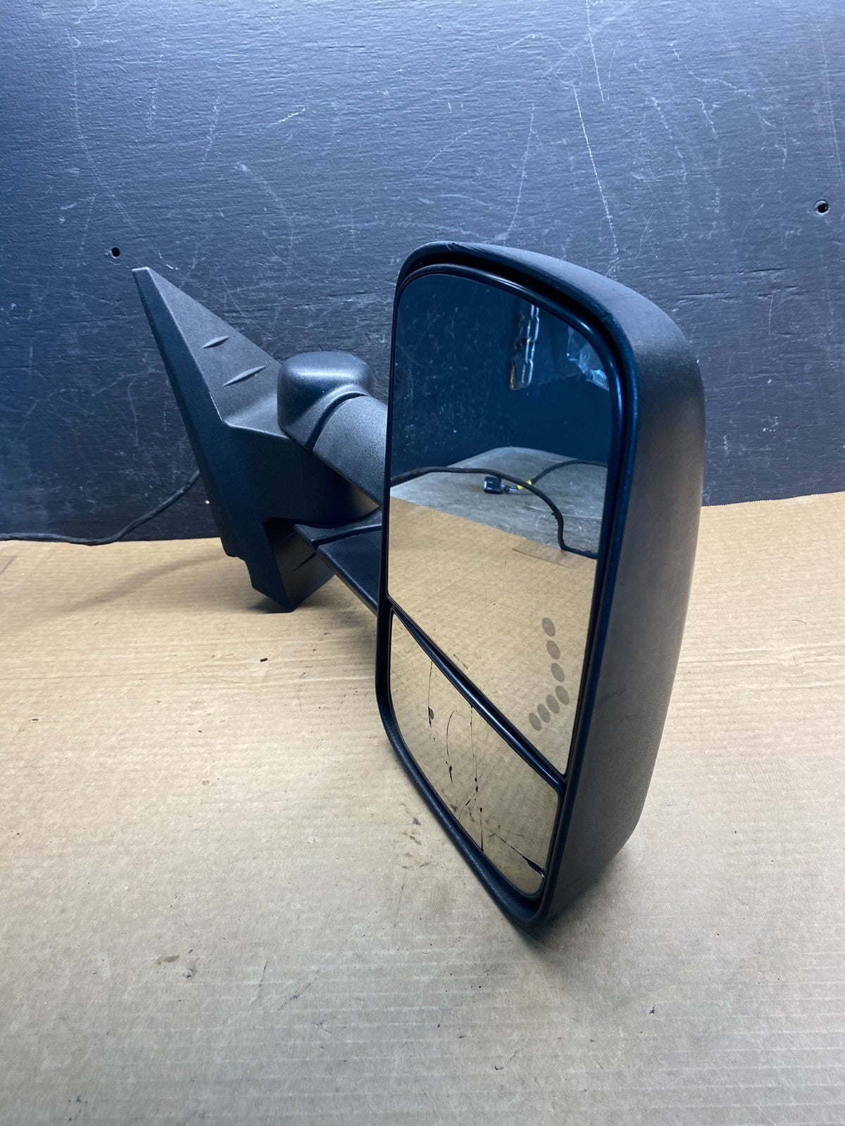 2007 - 2013 Chevrolet Silverado Sierra Right Passenger Door Mirror AF7781 DG9