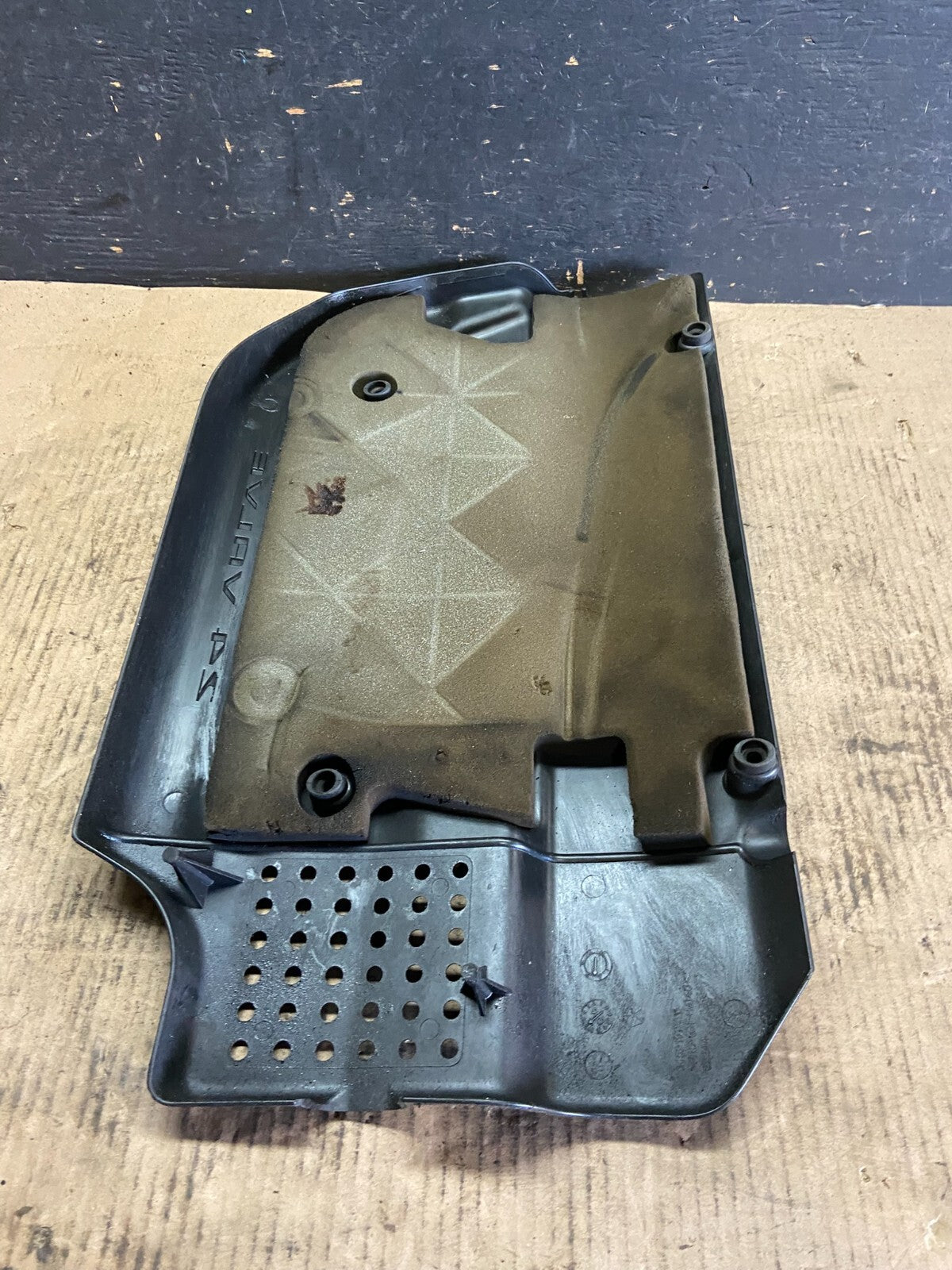2004 2005 2006 Chrysler Pacifica 3.5L Engine Cover Motor o0899 DG7