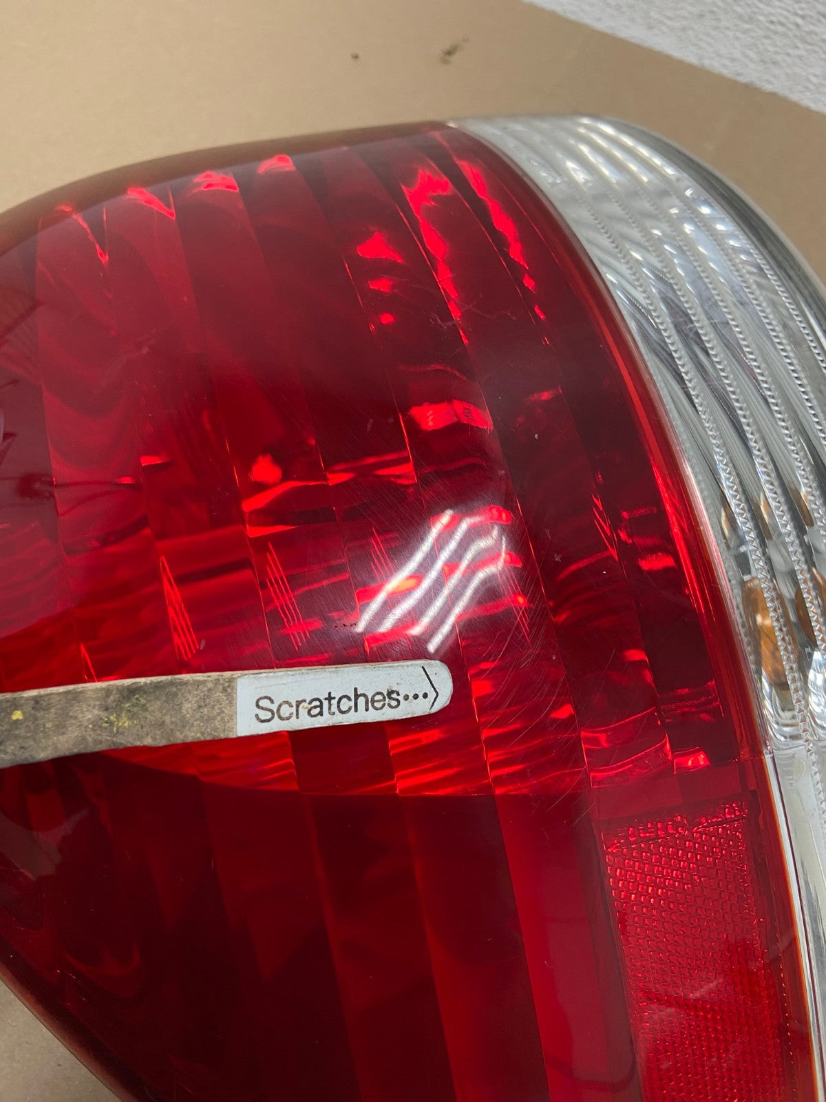 2005 to 2006 Hyundai Santa Fe Left Driver Side Tail Light AE7177 LK3