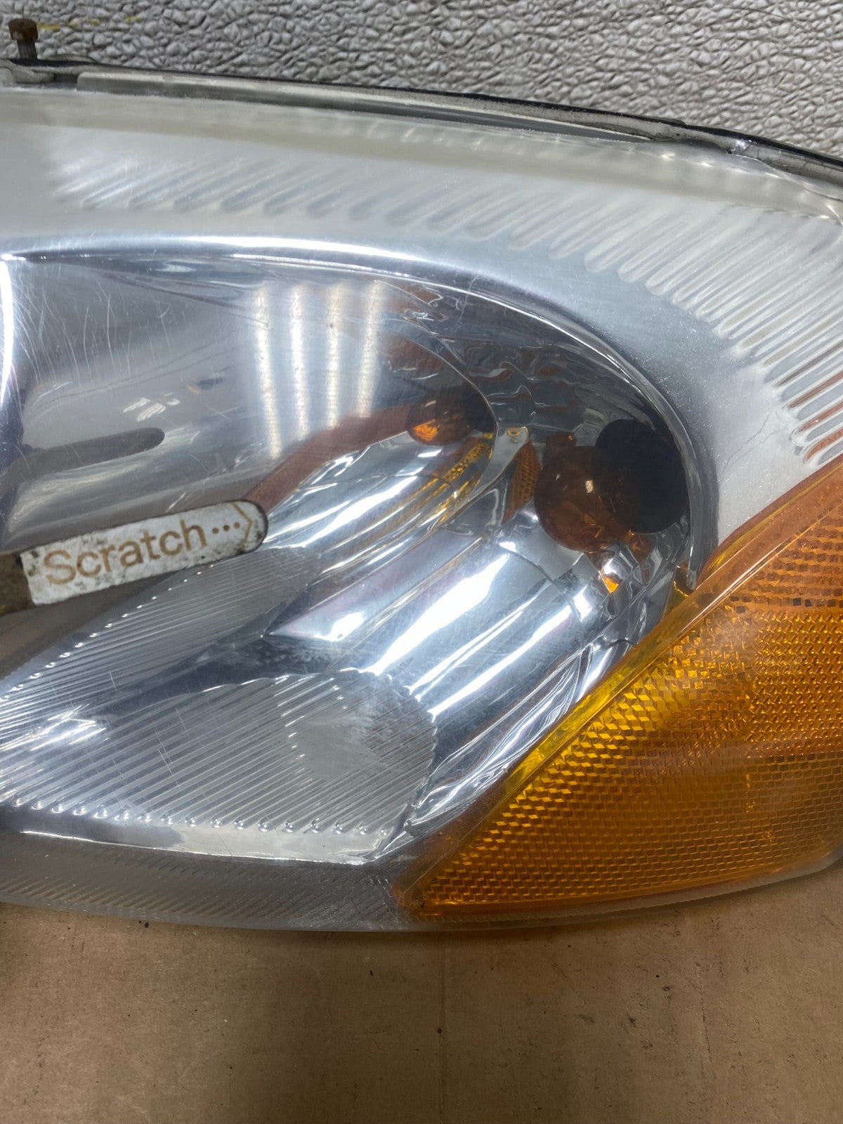 2001 to 2002 Chrysler Sebring Left+Right Side Headlights Oem X4860 DW6