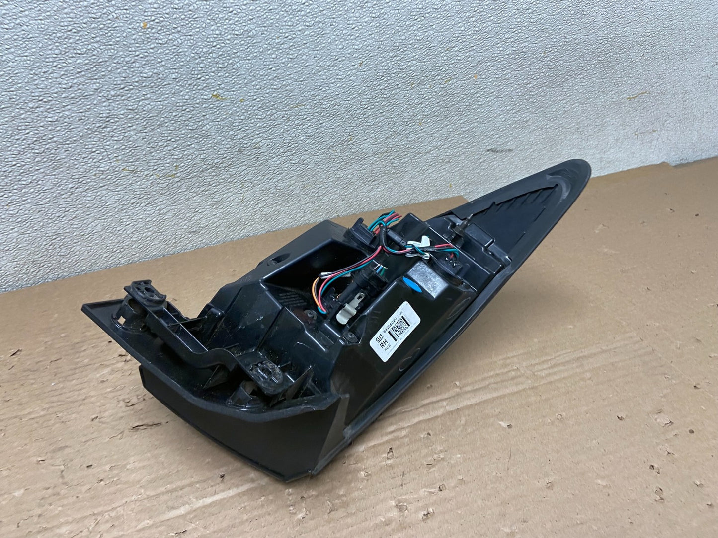 2013 to 2017 Chevrolet Traverse Right Passenger RH Side Tail Light Oem AB1461 LK4