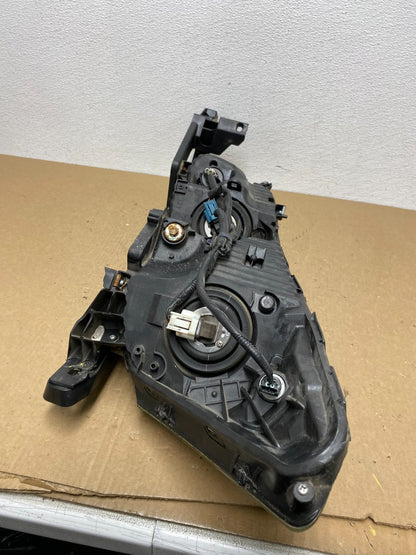 2008 to 2012 Honda Accord Sedan Right Passenger RH Headlight AC1305 DW8