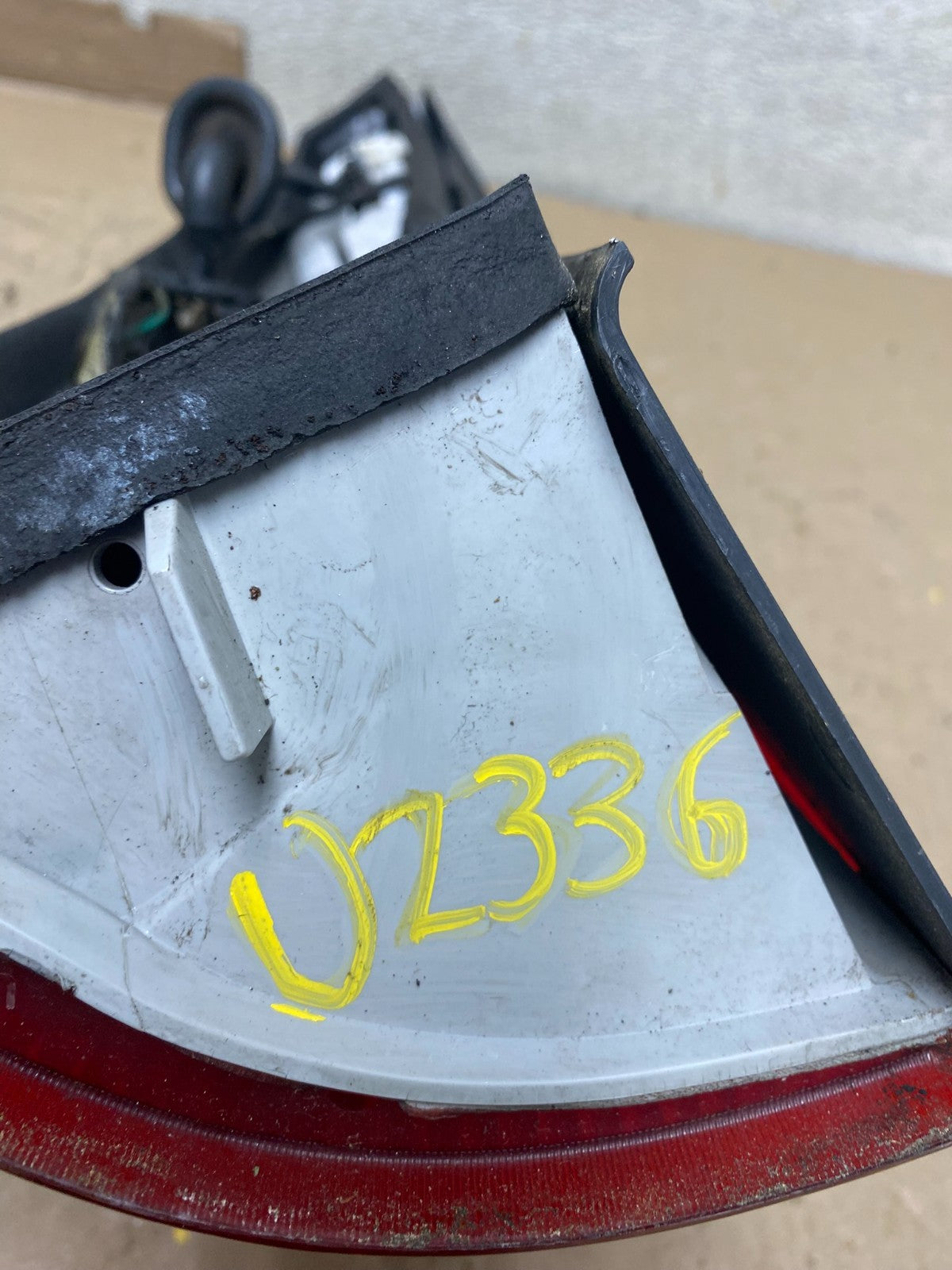 1990-1996 Chevrolet Lumina VAN Right Passenger RH Side Tail Light Oem U2336 DG10