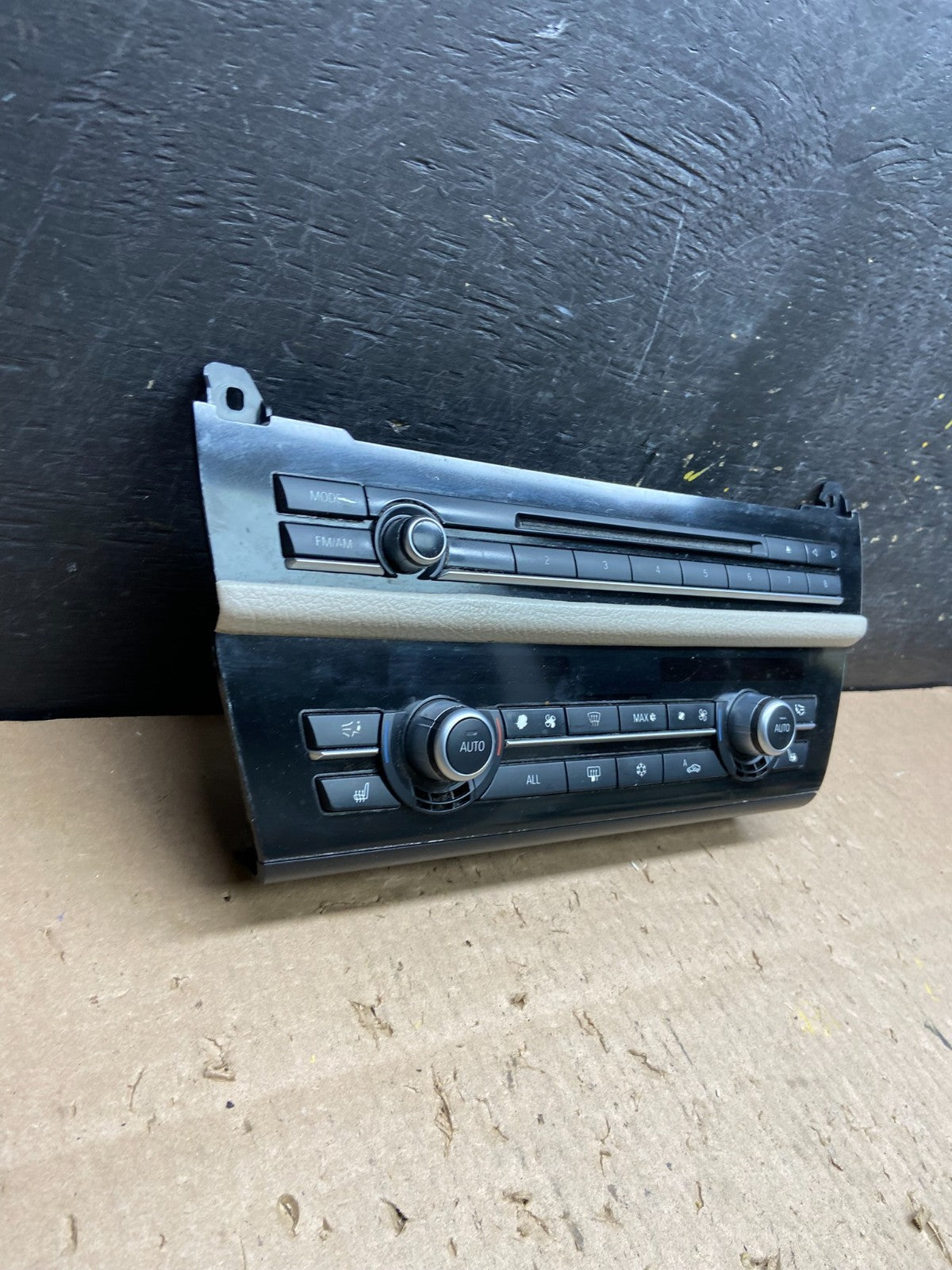 2011-2015 BMW F10 535i 550i Heater Ac Climate Radio Stereo Control OEM T6022 DG2