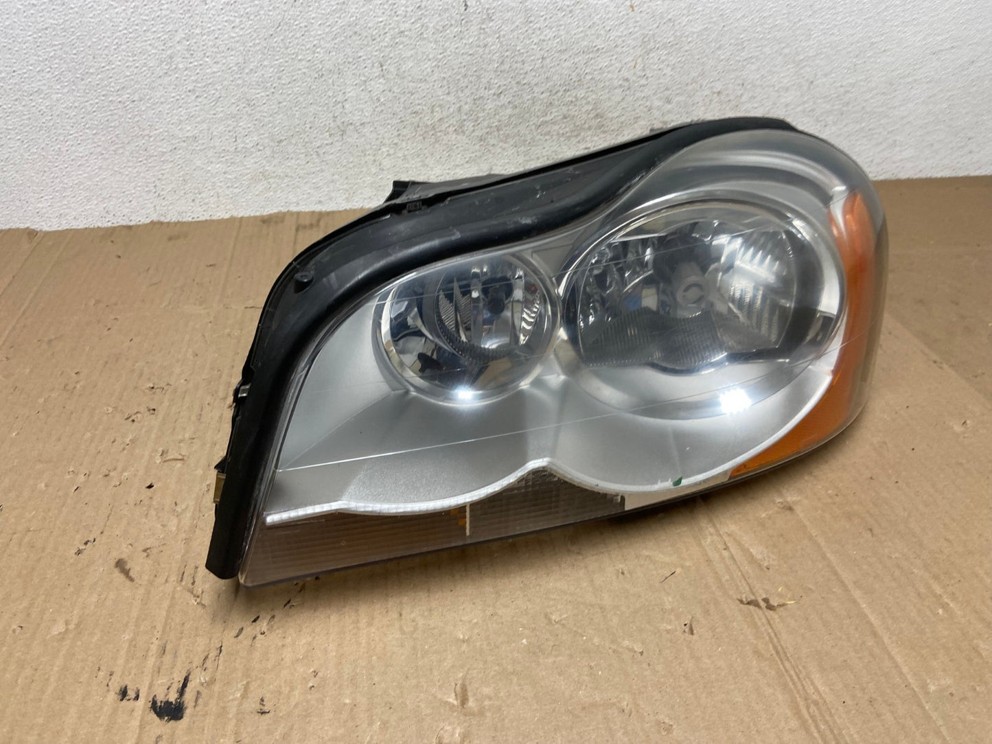 2003-2006 Volvo XC90 Left Driver Side Headlight Xenon Hid AE9000 LK2
