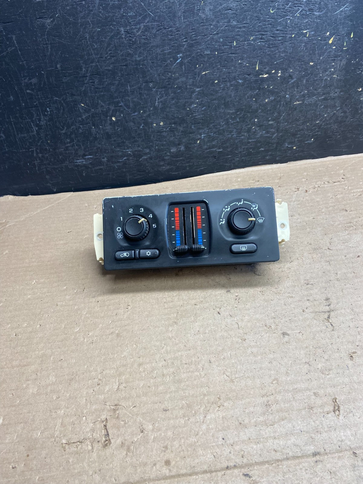 2003 to 2006 Chevrolet Silverado HVAC Heater Climate Control Module AH5402 DG0