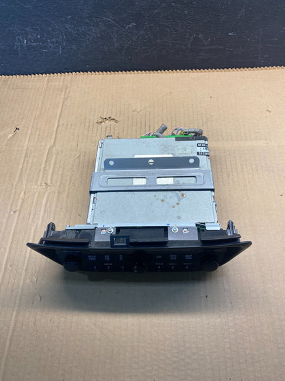 2005 to 2010 Honda Odyssey Am Fm Cd Player Radio Receiver ac7863 DG3