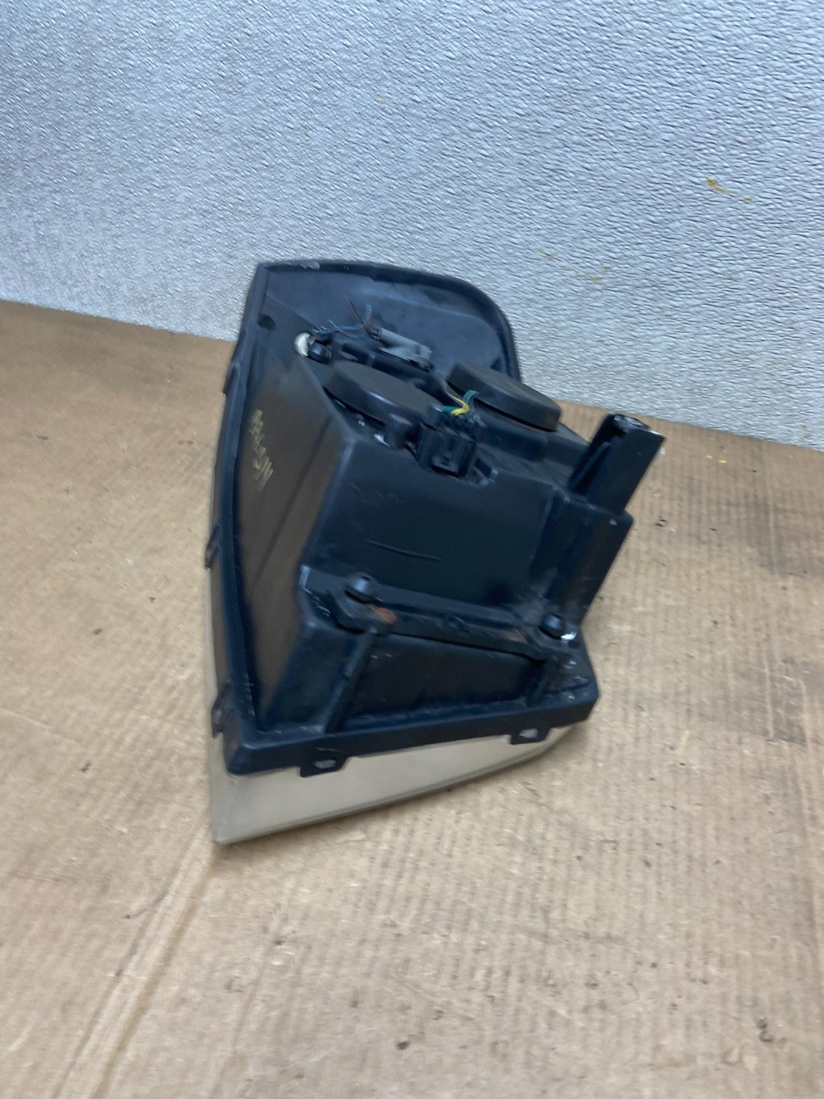 2002 to 2009 Gmc Envoy Left Driver Lh Side Headlight Halogen Oem AA6514 DW5