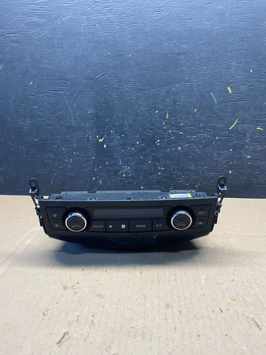 2013 2014 2015 Nissan Altima A/C Temperature Climate Control R8758 DG0