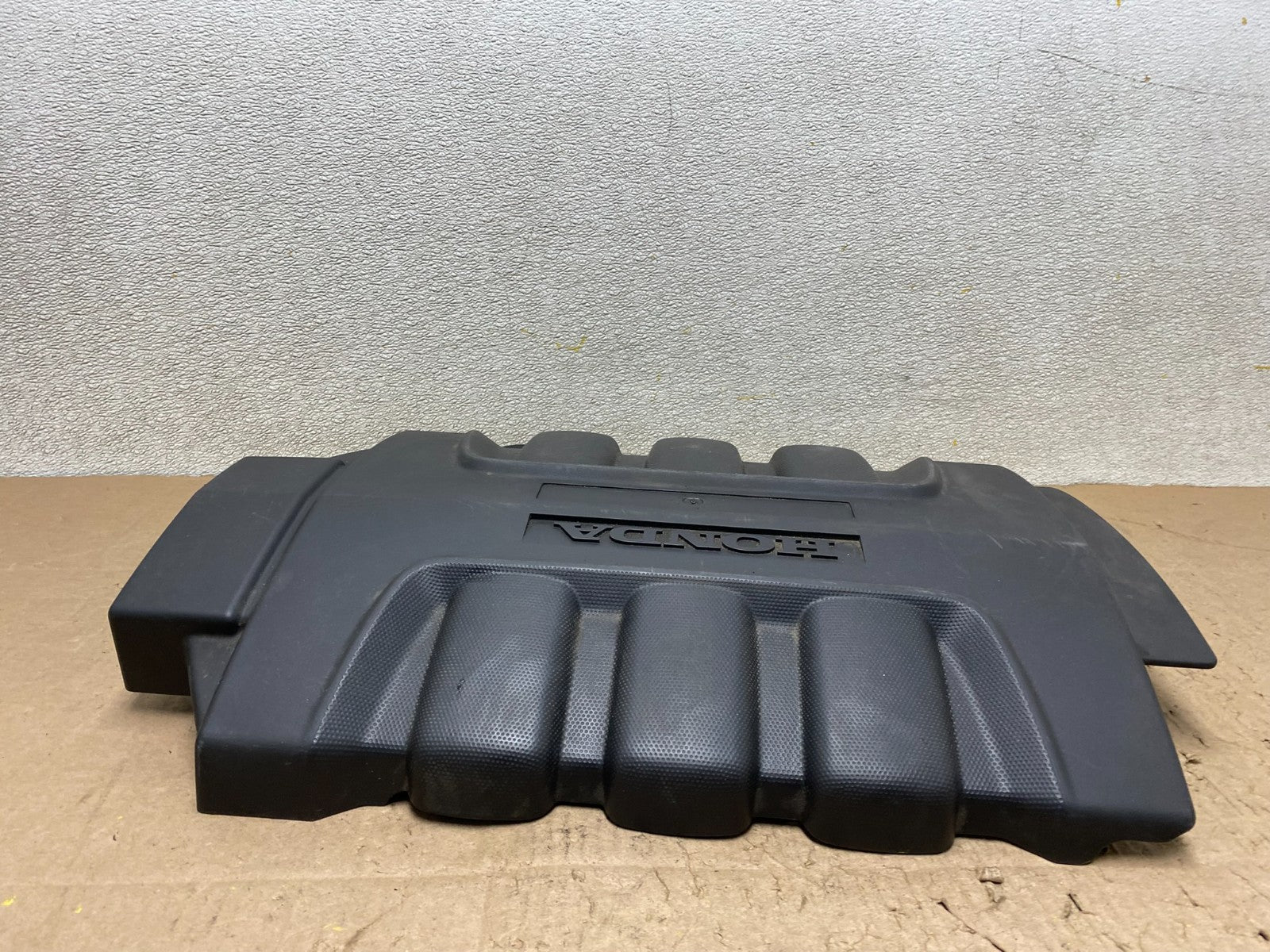 2005 to 2007 Honda Odyssey Black Engine Cover OEM U7991 DG5