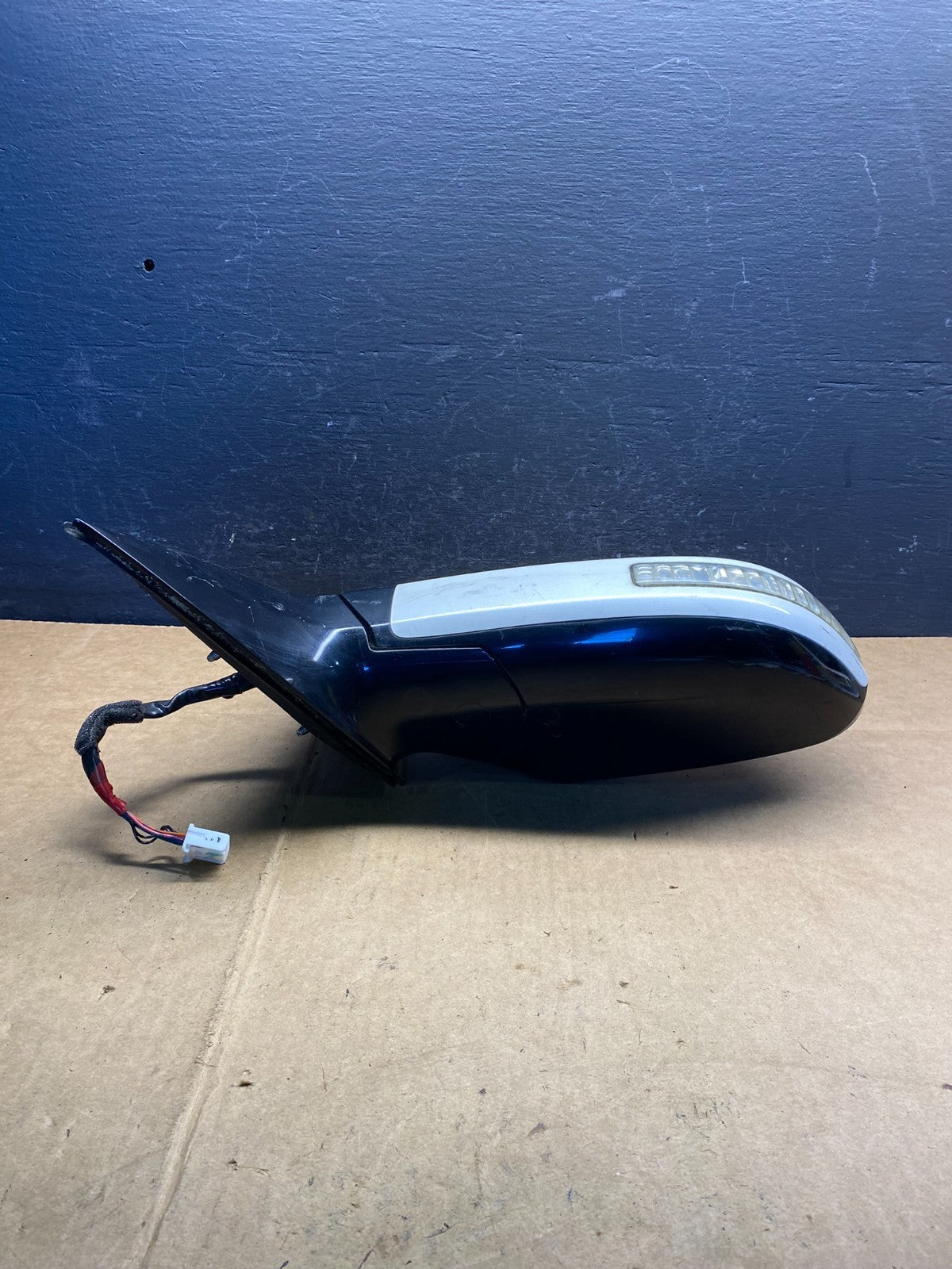2009 to 2014 Nissan Maxima Left Driver Side View Door Trn Sig Mirror AD3704 DW4