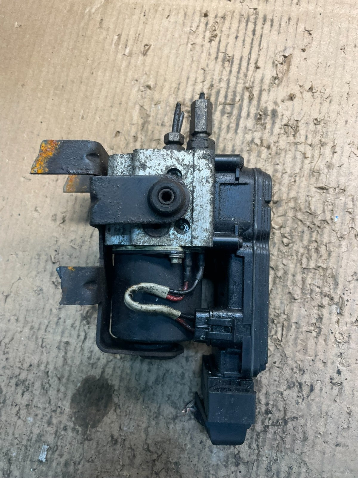 2006 2007 Ford E250 E350 Anti-Lock ABS Antilock Brake Pump v0723 DG3