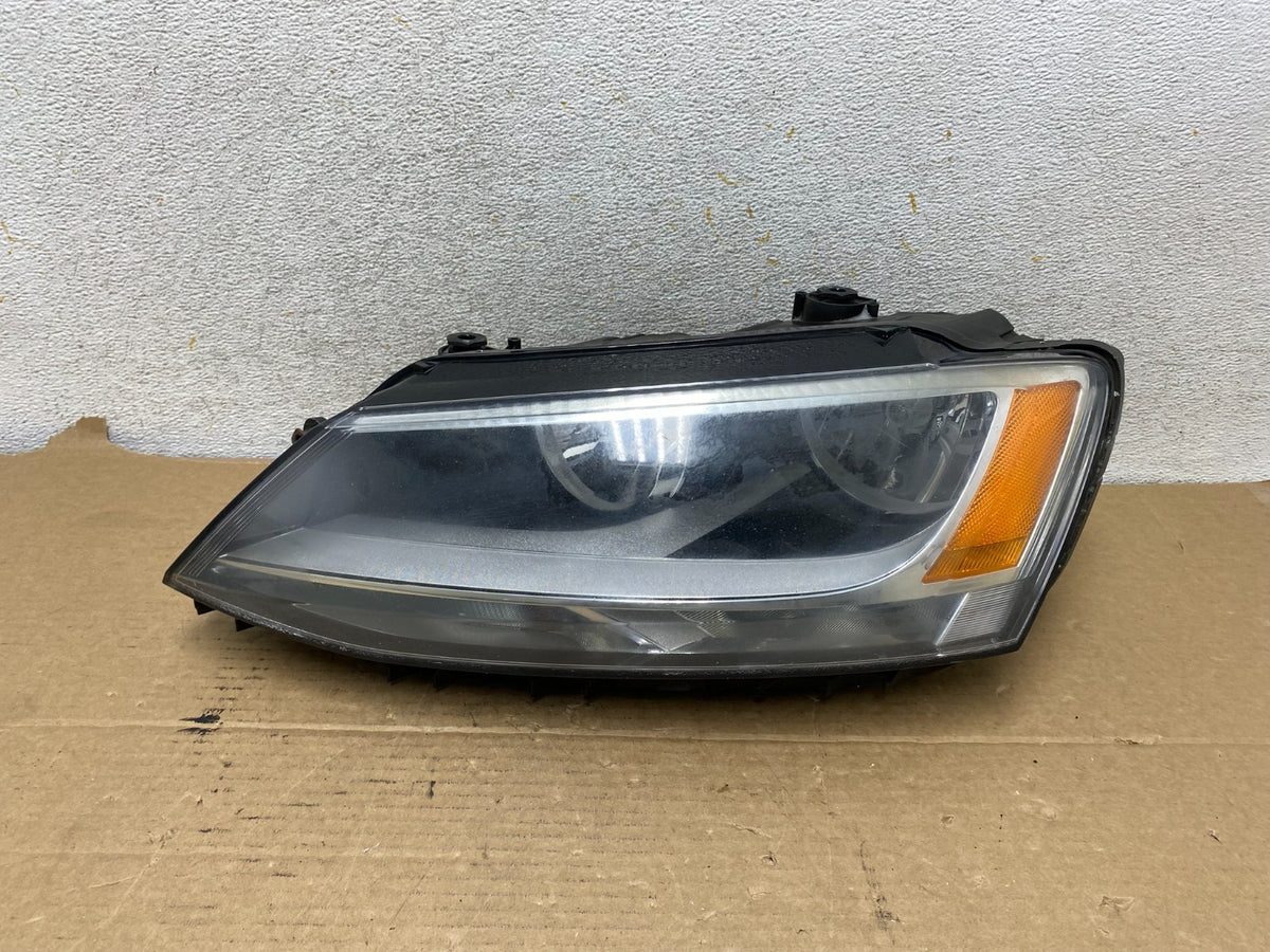 2011 to 2014 Volkswagen Jetta Left Driver LH Headlight Halogen AH7921 DW0