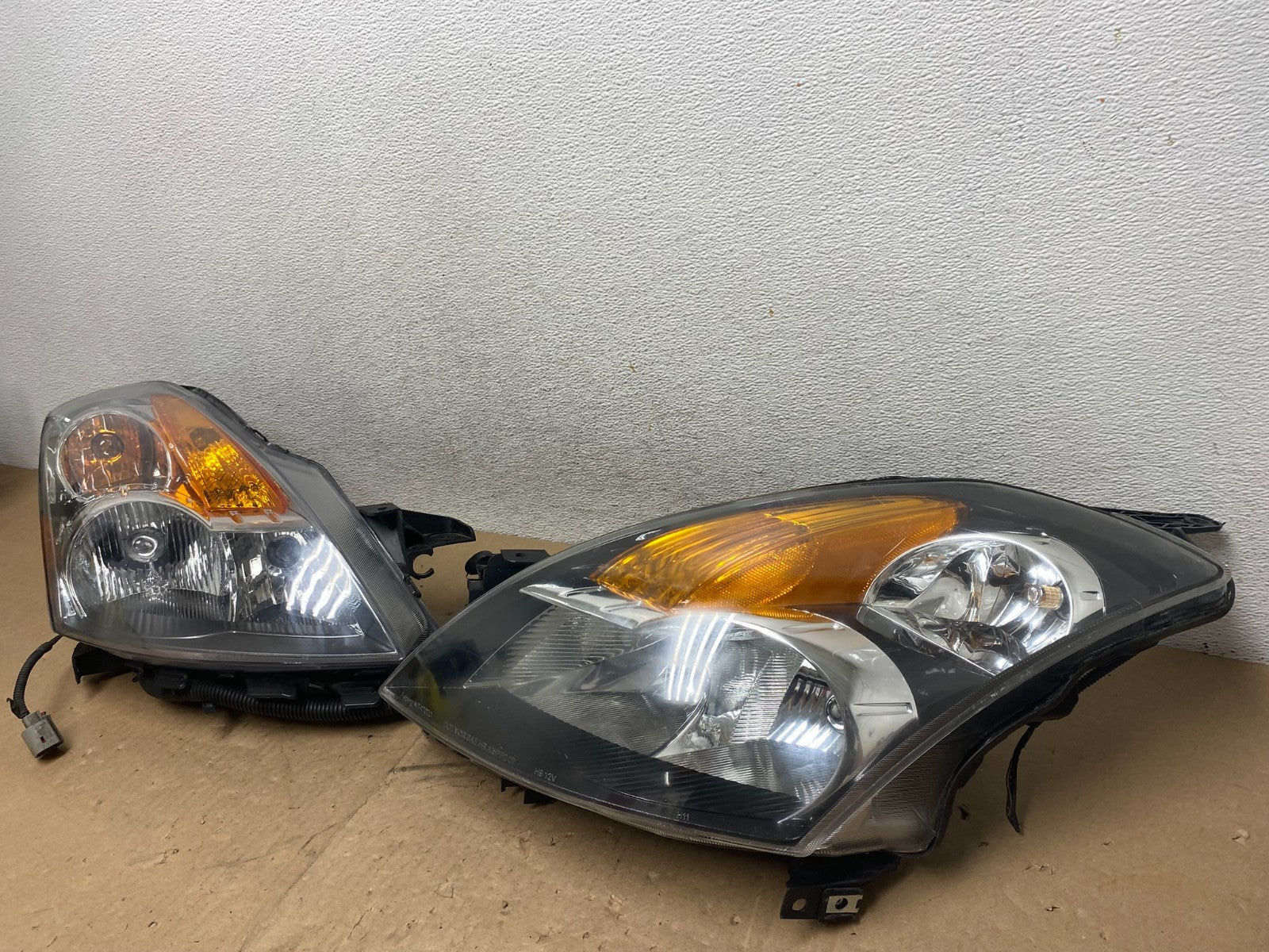 Sedan 2007 2008 2009 Nissan Altima Left+Right Set Headlights AG4827 DW1