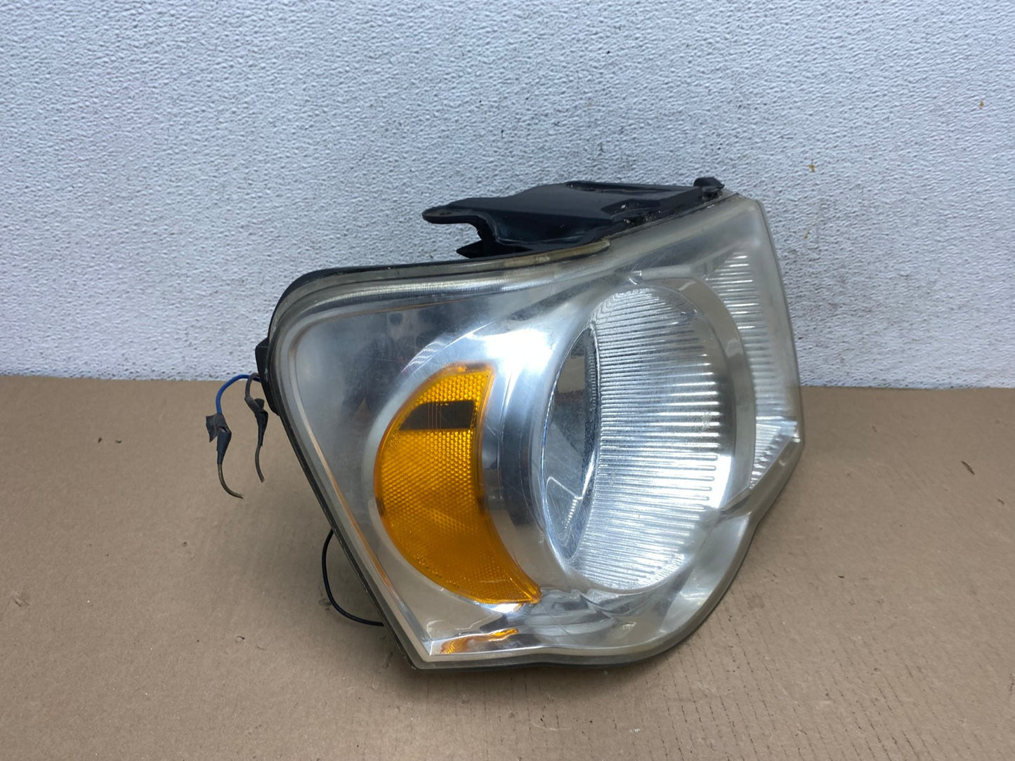 2007 2008 2009 Chrysler Aspen Right Passenger RH Halogen Headlight AF3052 LK2